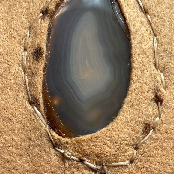 Native American Lakota Spirit Window Stone Feather Leather Signed Wall Art - NWT - Picture 5 of 9